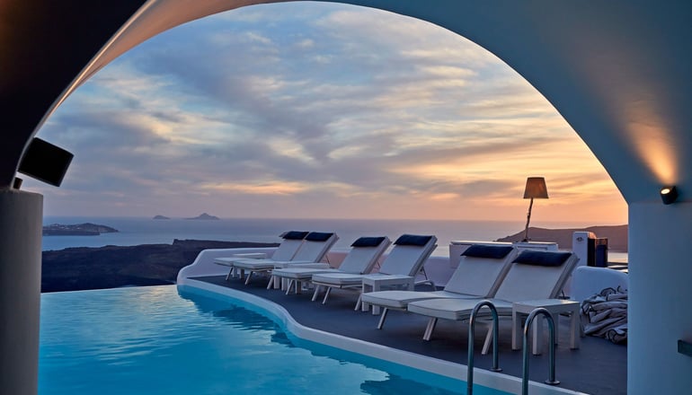 5* Katikies Chromata Santorini / The Leading Hotels of the World - Ημεροβίγλι, Σαντορίνη