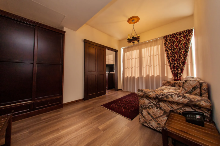 Premium Pelion Suite