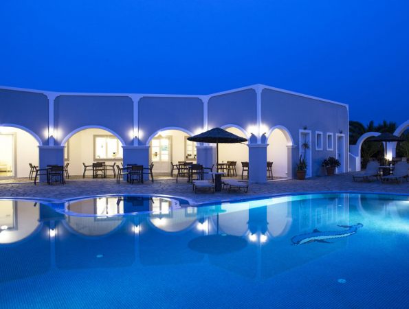 5* Maistros Village Hotel -Καρτεράδος, Σαντορίνη